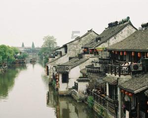 友情与爱情谁重要?应该偏向于哪一方?游戏画面